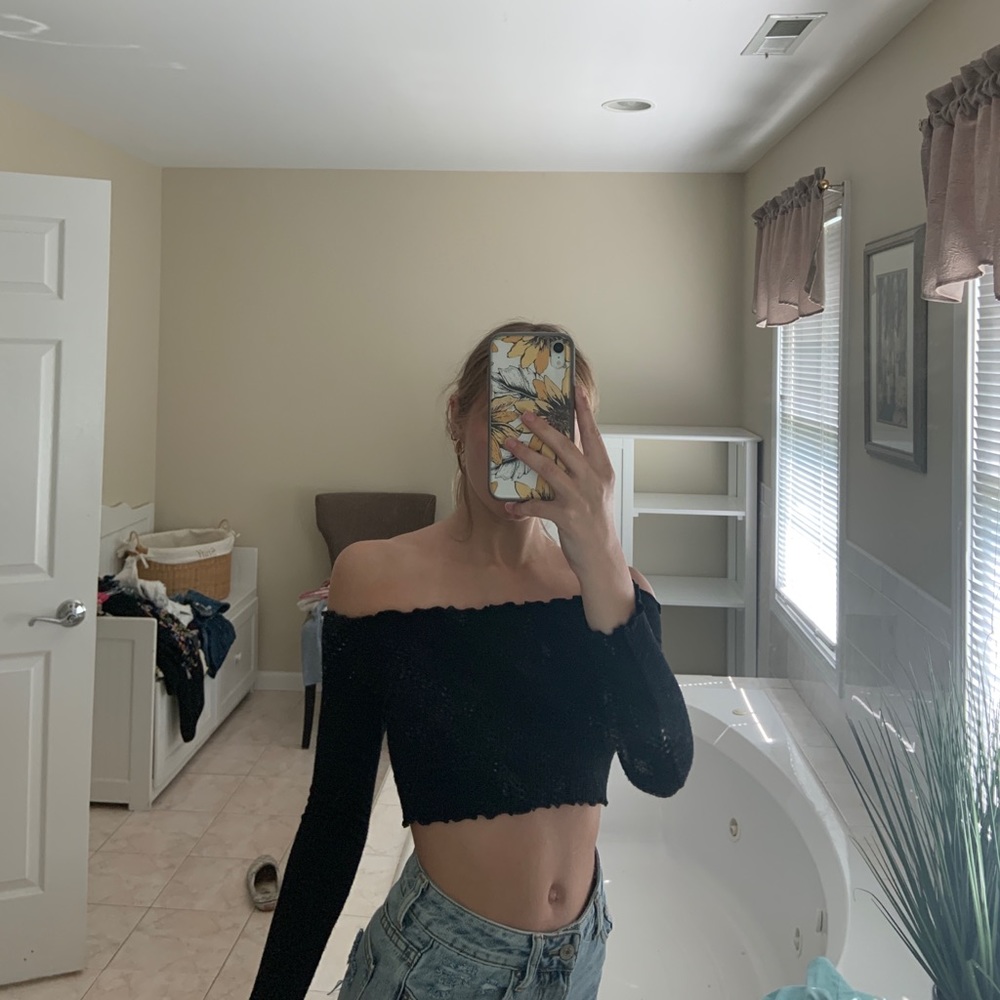 off the shoulder black crop top